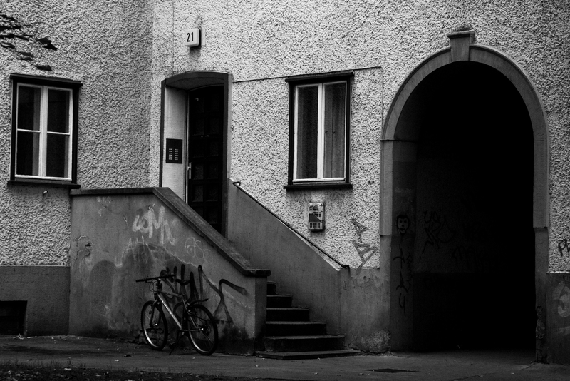 Fahrrad vor Hausnummer 21